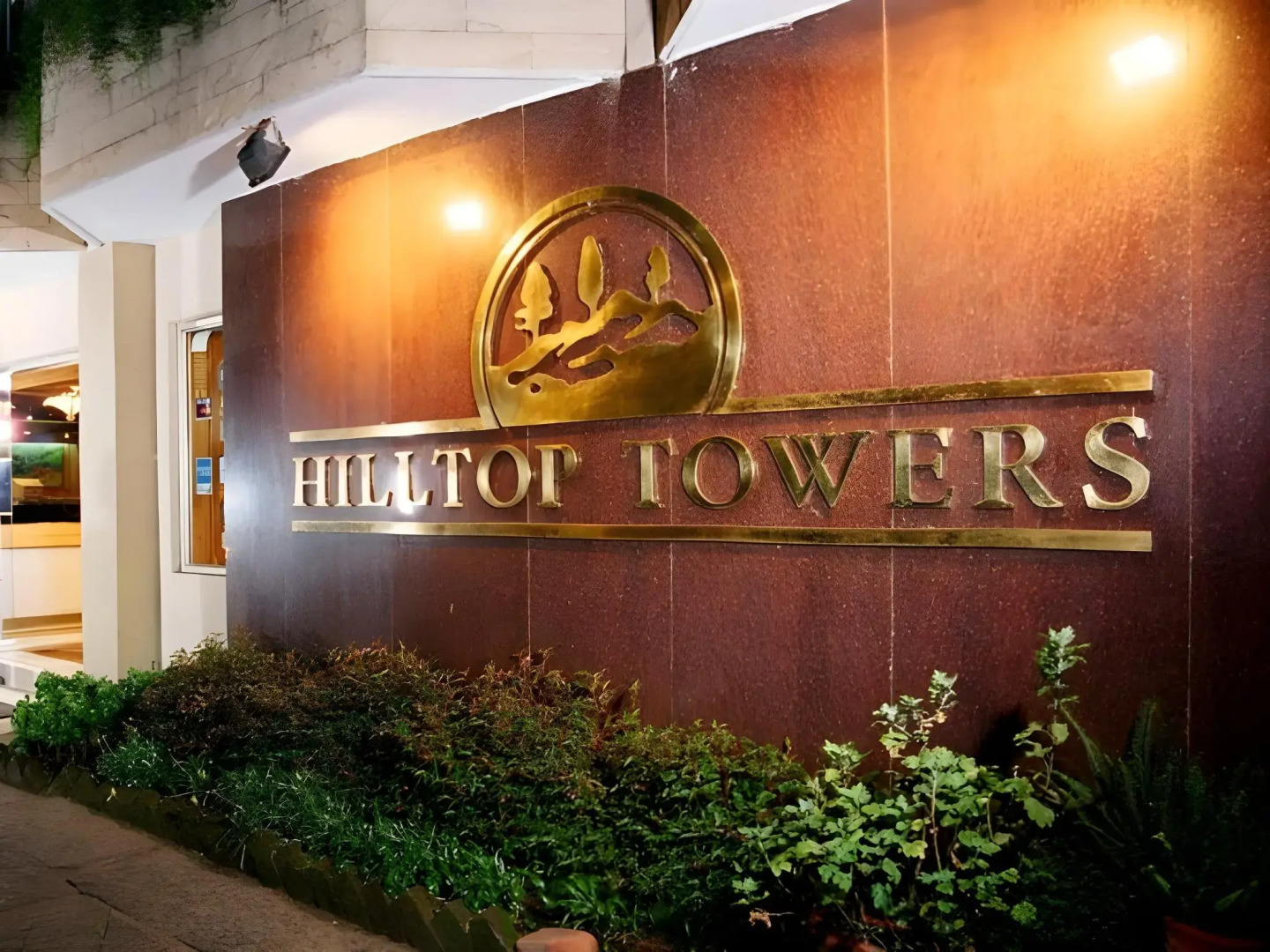 Hotel Hilltop Towers