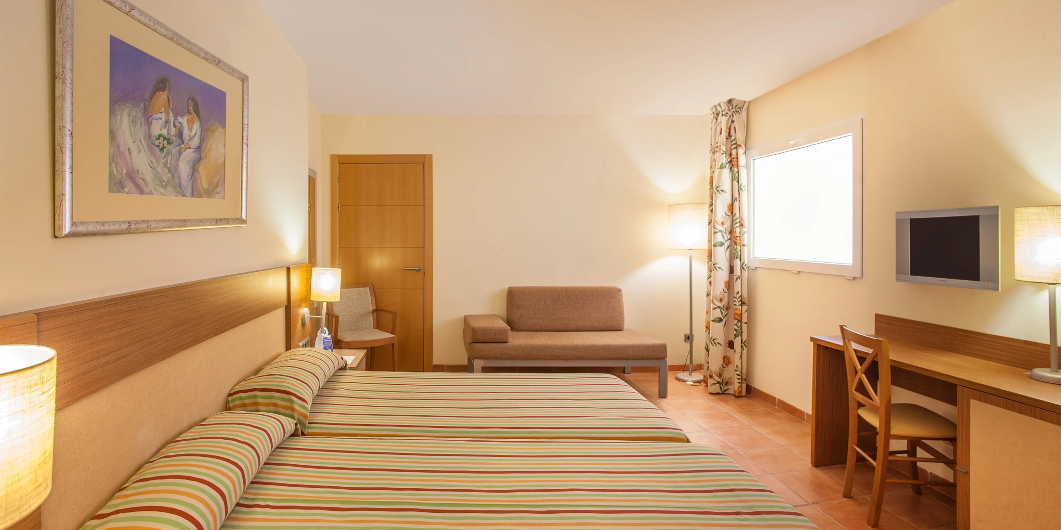 Отель RH Casablanca & Suites