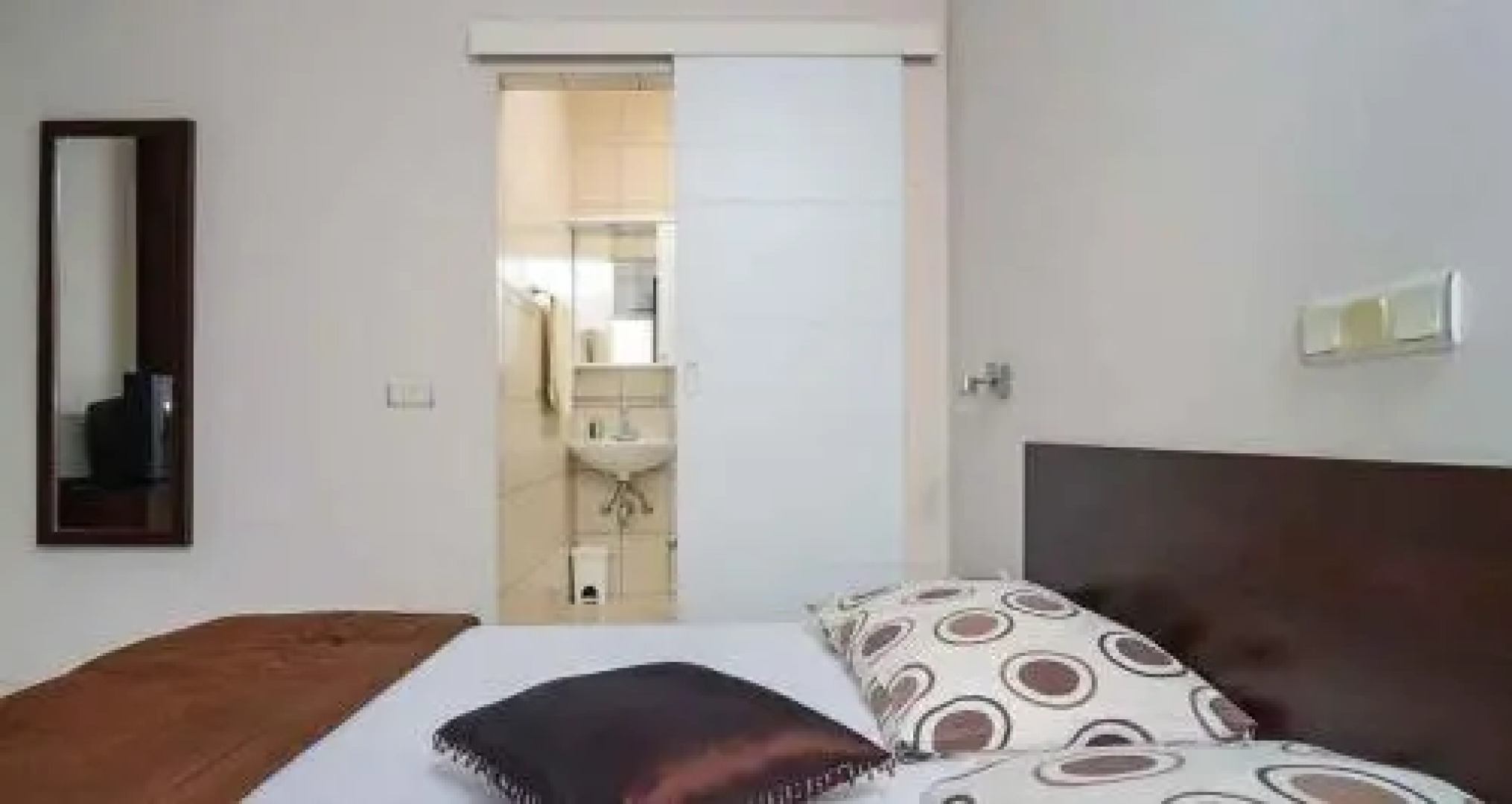 Apartment in Sv. Filip i Jakov 8187