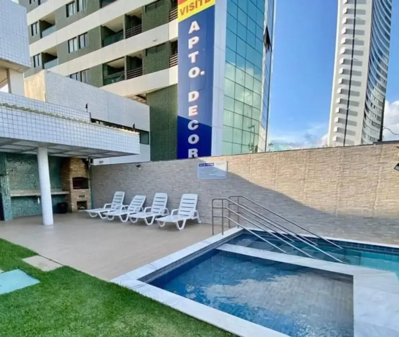 Flat beira mar no Barra Classic