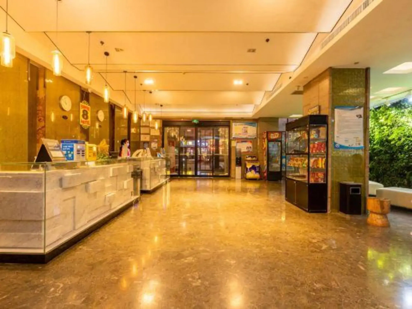 Super 8 Kaifeng City Government