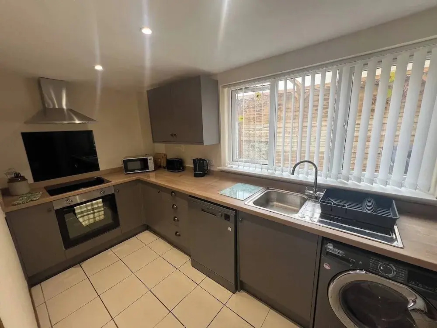 Blyton 2-bed Cottage, Parking, 30m to Lincoln