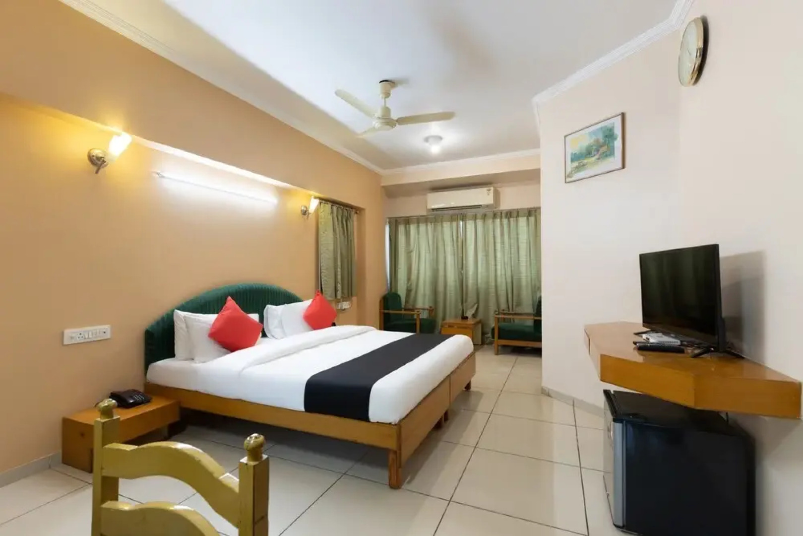 Capital O 48712 Hotel Foliage