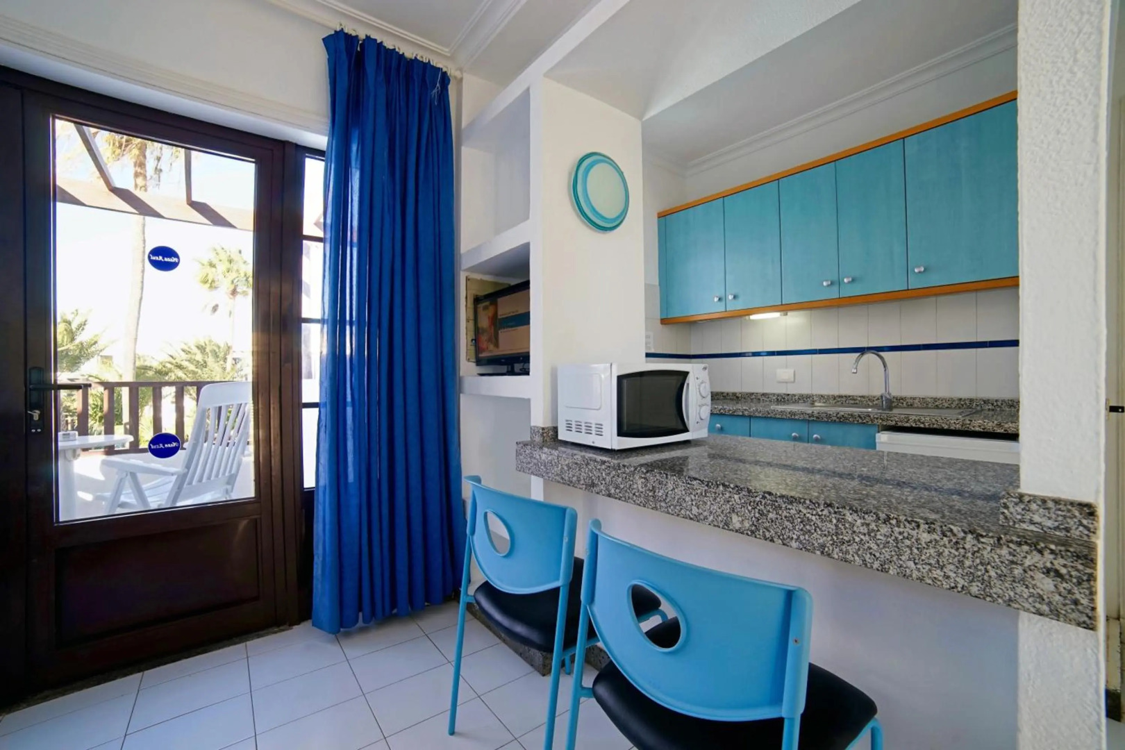Apartamentos Plaza Azul