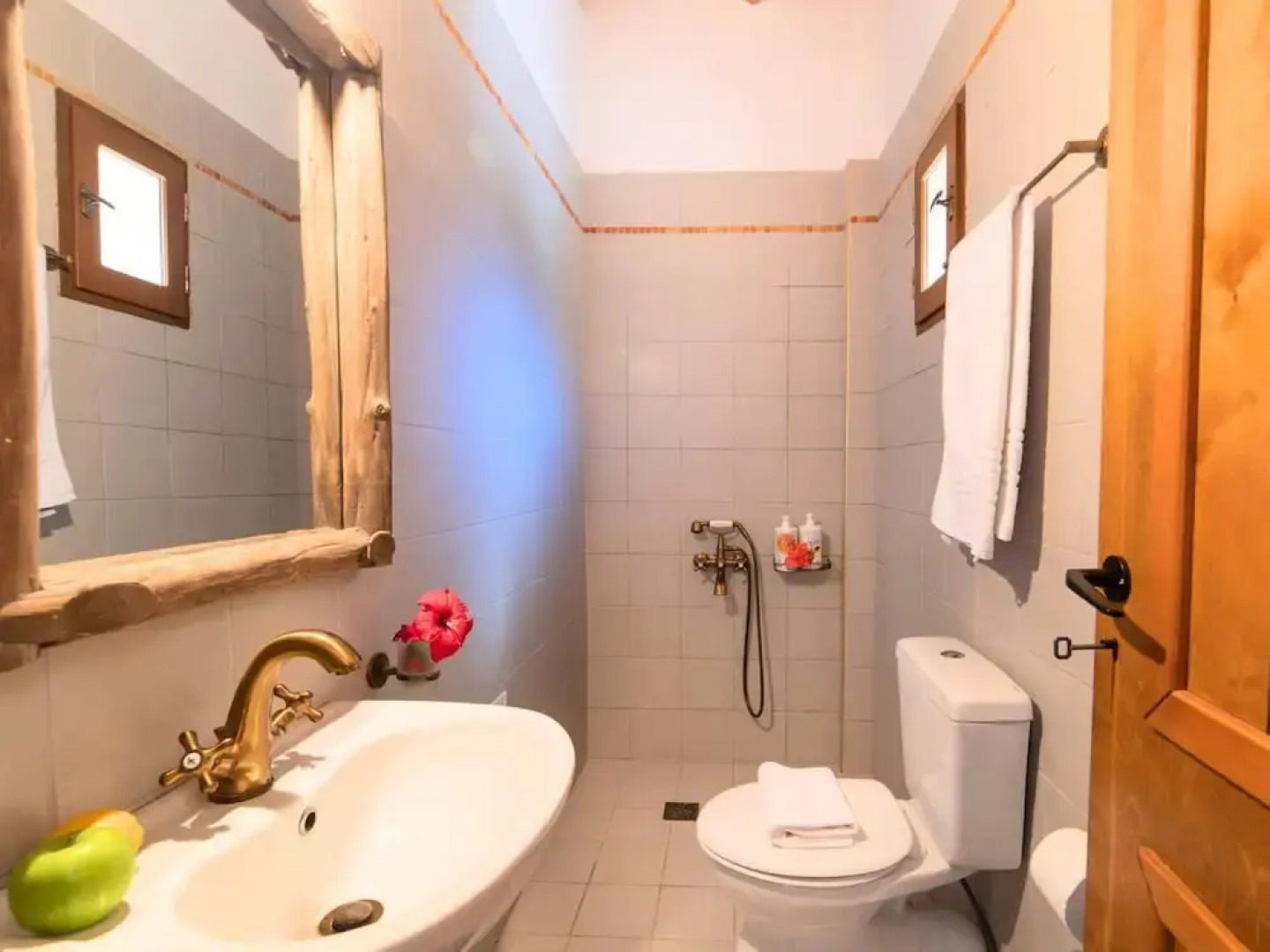 Venetian Mansion, 2 Separate Houses, Heated Pool in Kastellos, North-west Coast