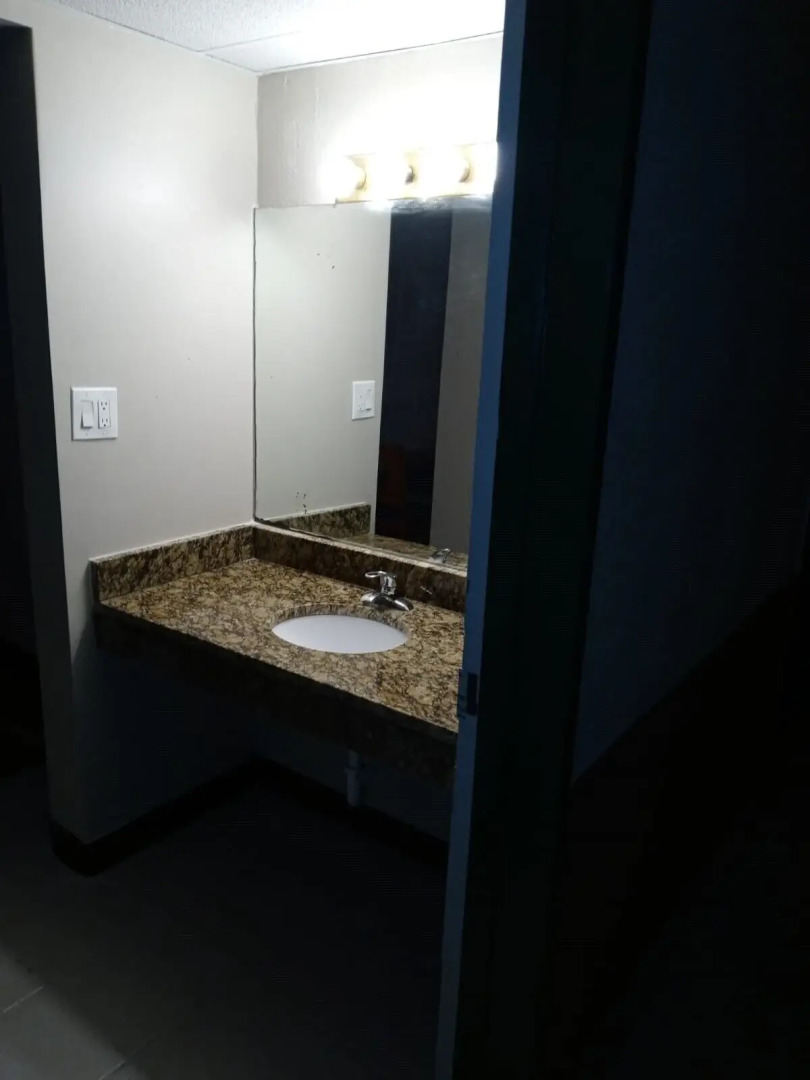 Peachtree Inn & suites