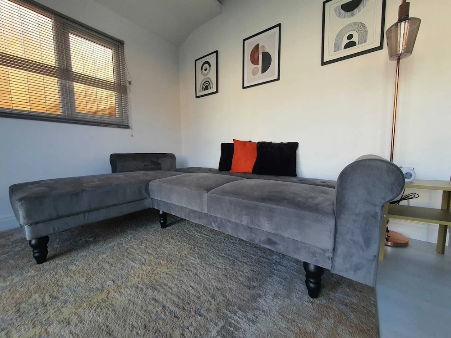 Stunning 1 King bed Cabin in Grays