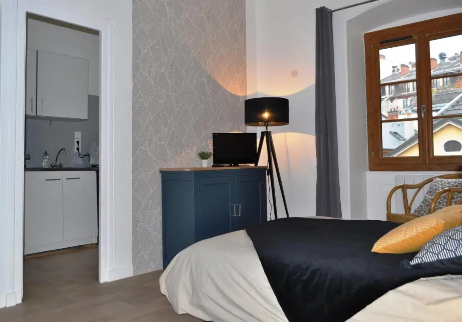 SEJOURAIXLESBAINS - Appartements Confidence hyper centre calme
