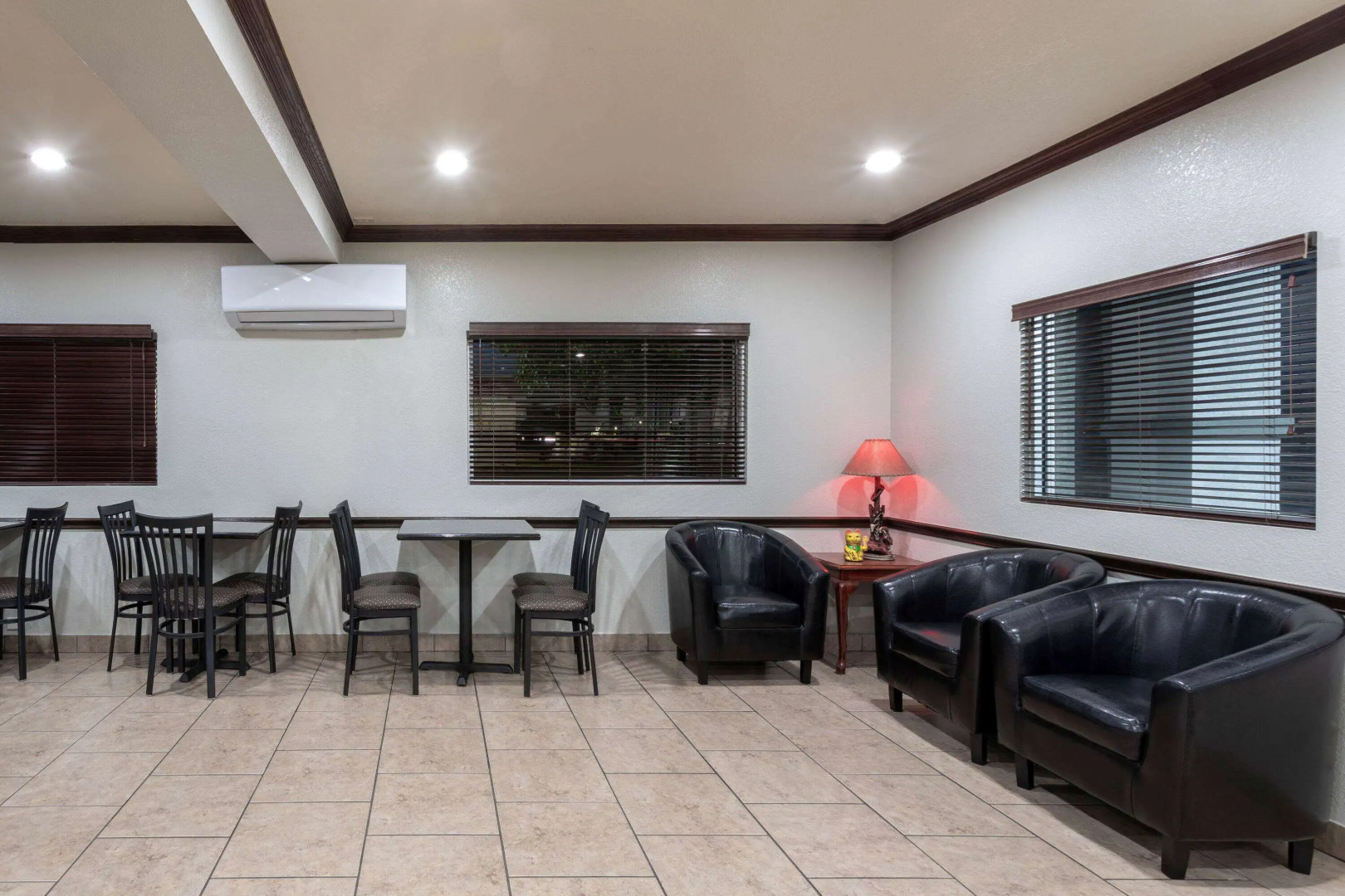 Super 8 by Wyndham Amarillo Central TX