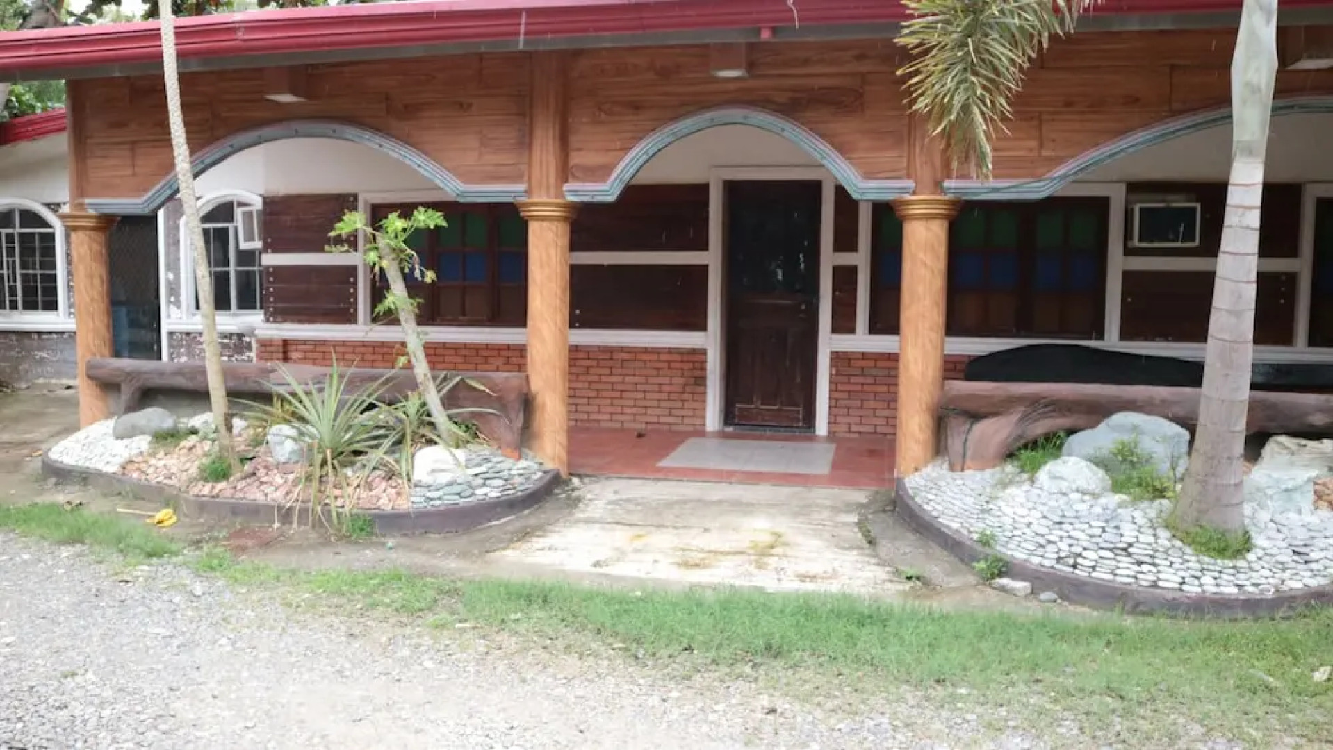 Nipa Hut Resort