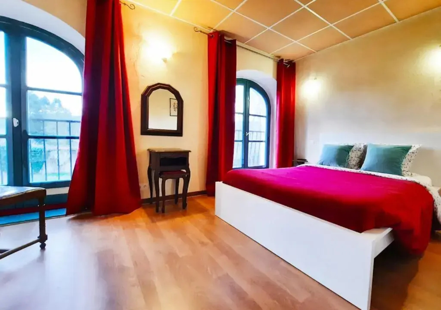 Domaine Lou Castet B&B