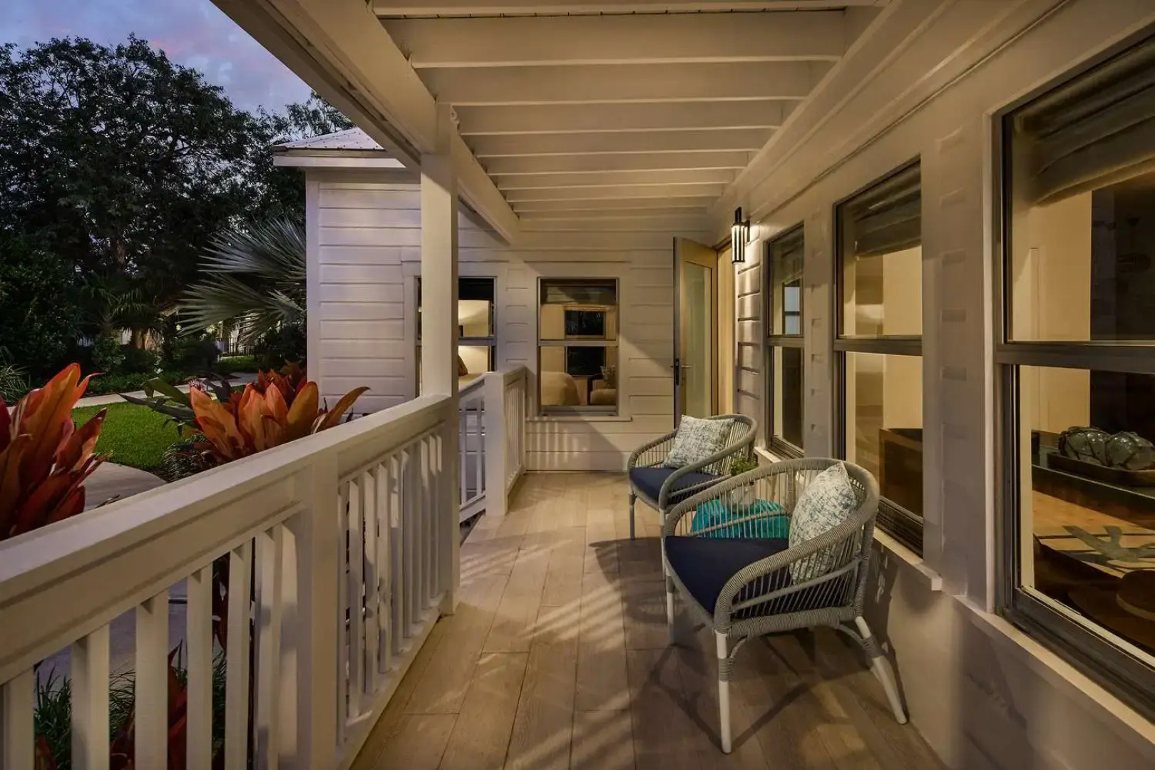 Faro Blanco Resort & Yacht Club Marathon, Curio by Hilton