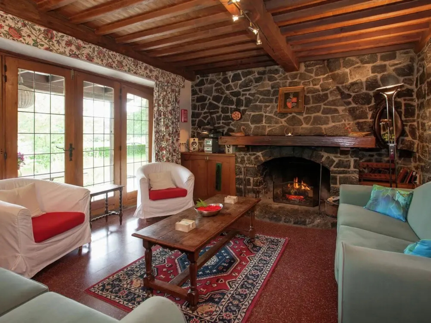 Beautiful Holiday Home With Garden in Belvaux