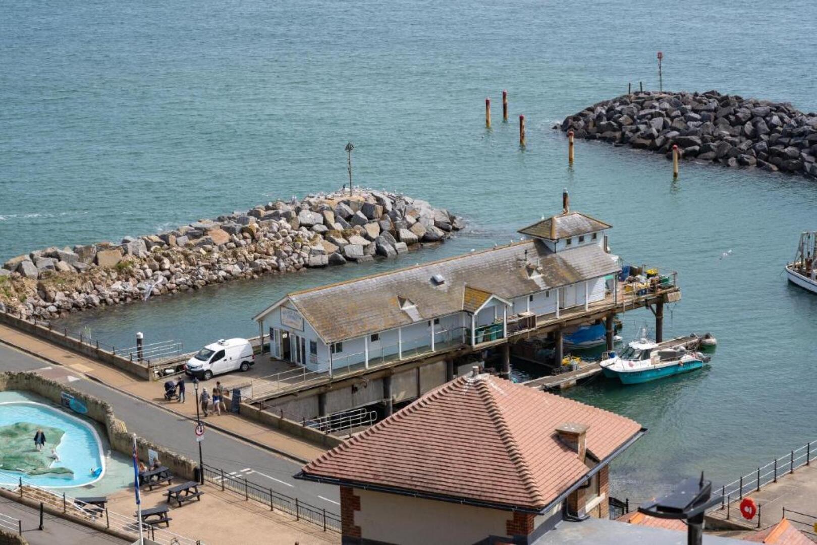 Stunning sea views Ventnor Apartment