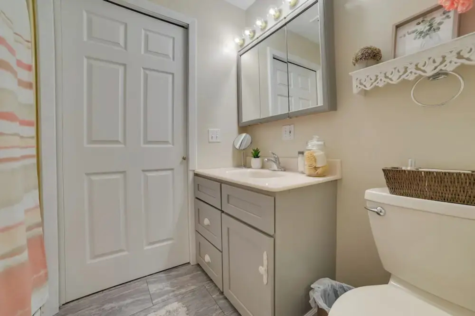Rapid City Cottage w/ Deck: 1/4 Mi to Torch Lake!