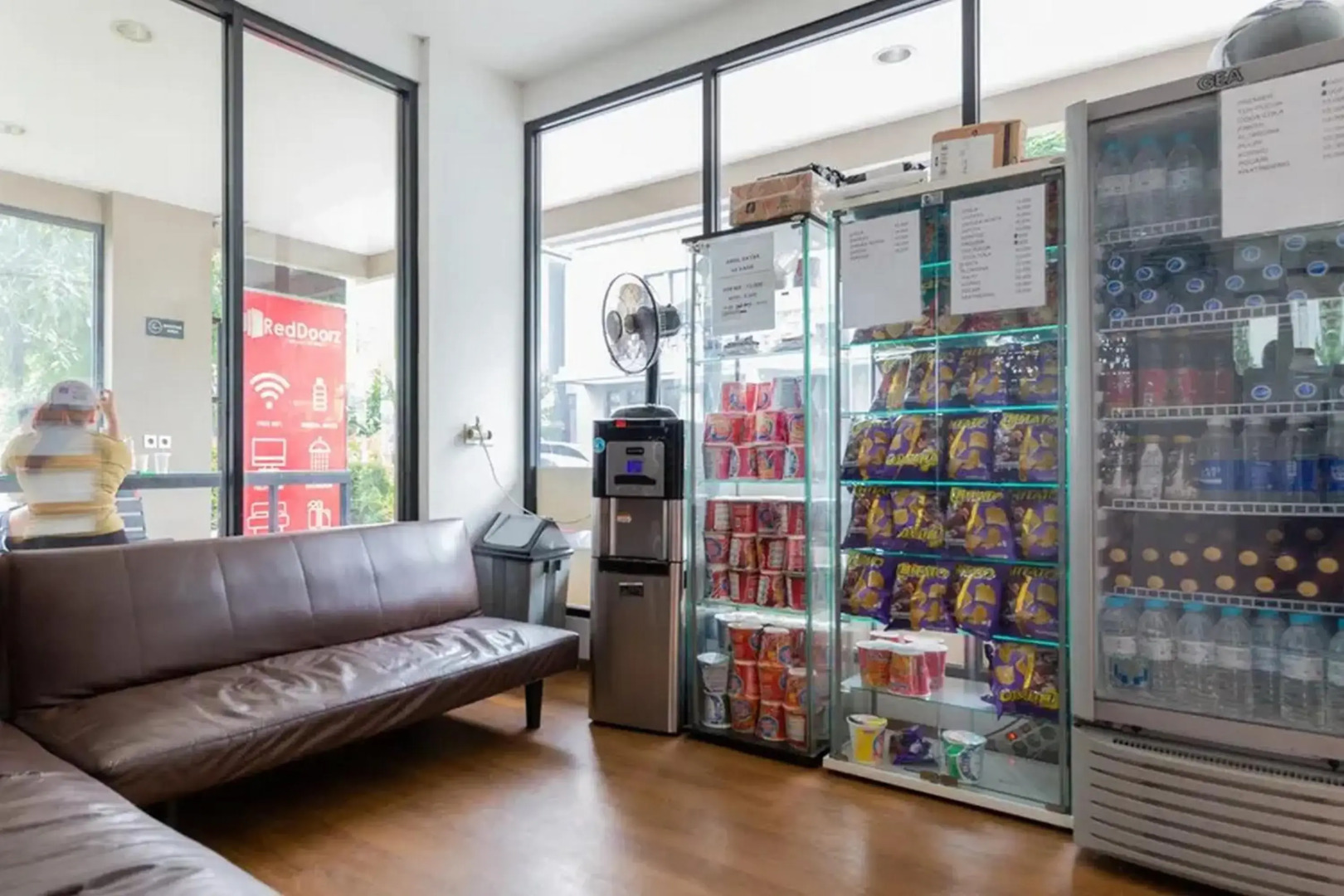 RedDoorz Plus near ICE BSD 2