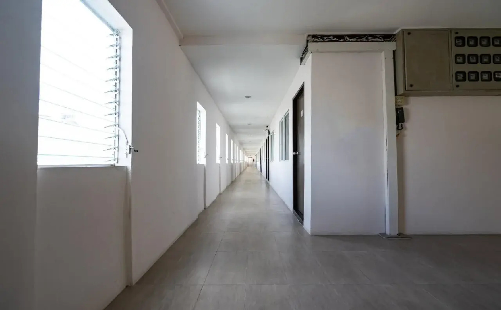 Golden House Service Apartment