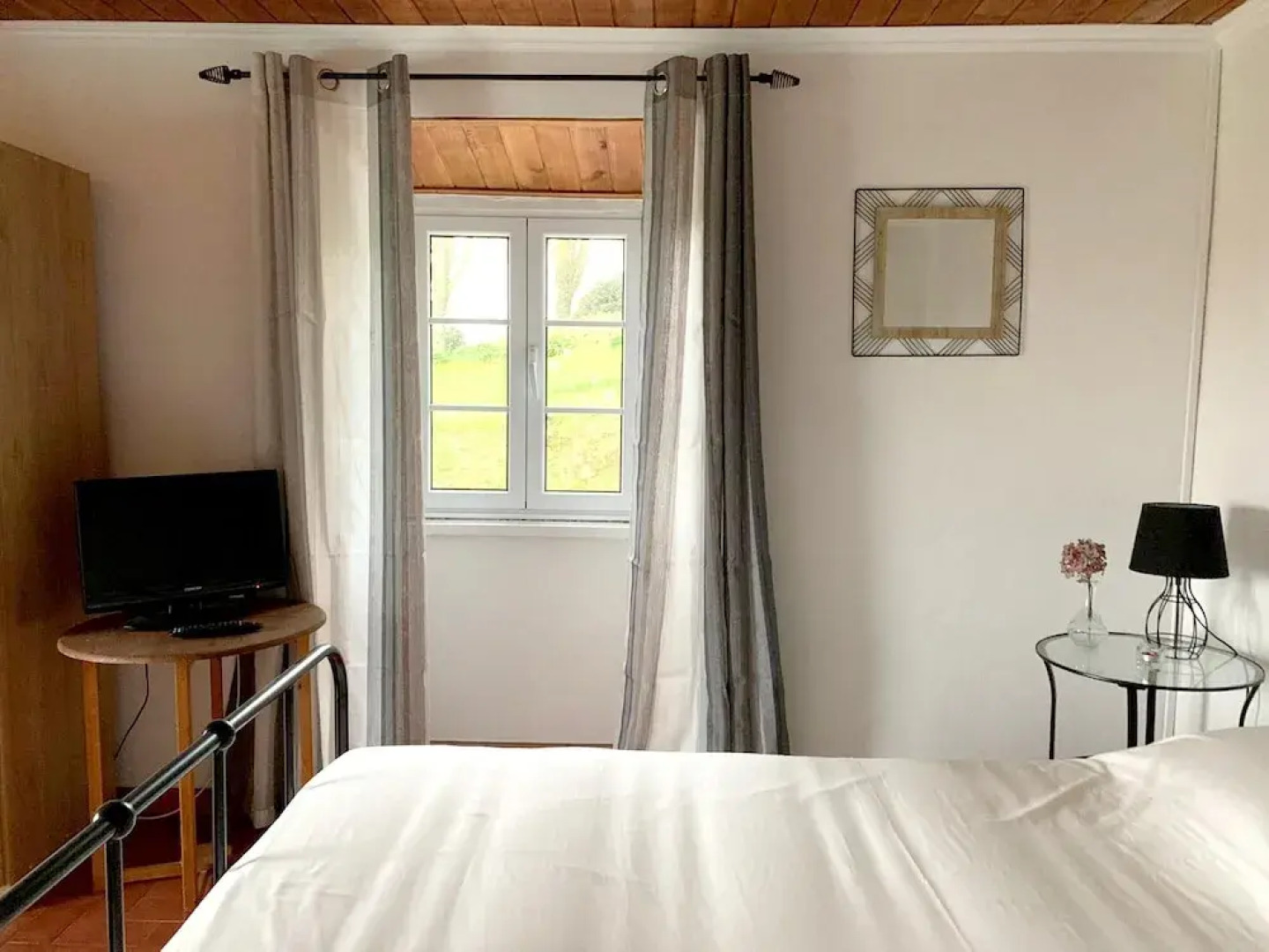 House With 3 Bedrooms in Ponta Delgada , With Wonderful sea View, Terrace and Wifi Near the Beach