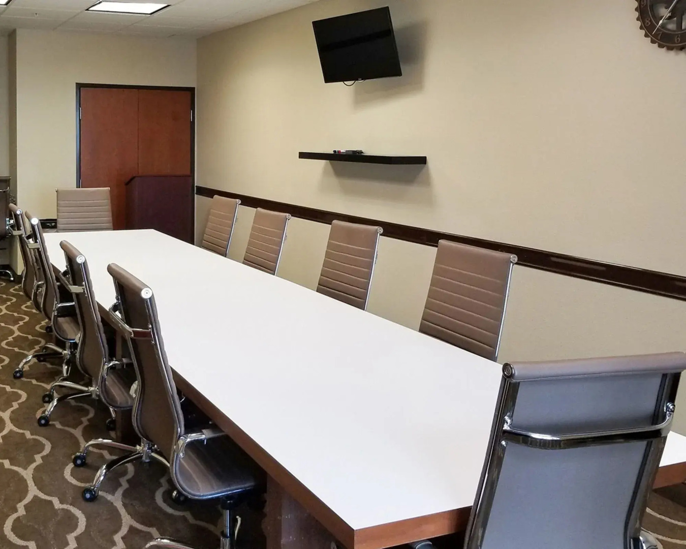 Comfort Inn & Suites Lakeside