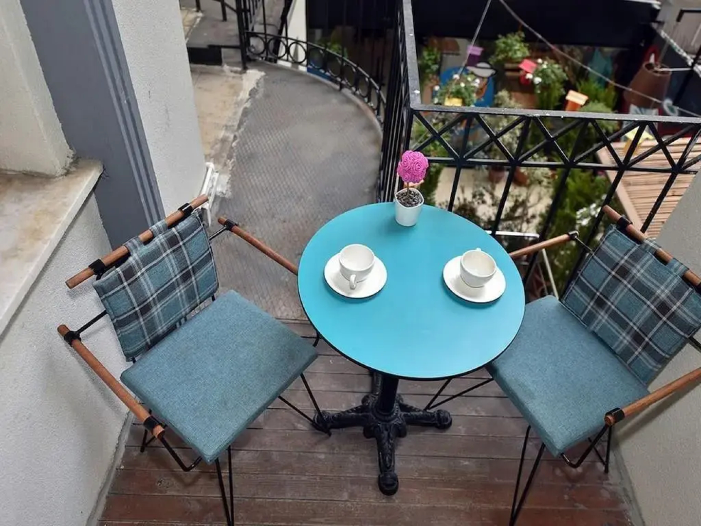 Royal Garden Suite Hotel