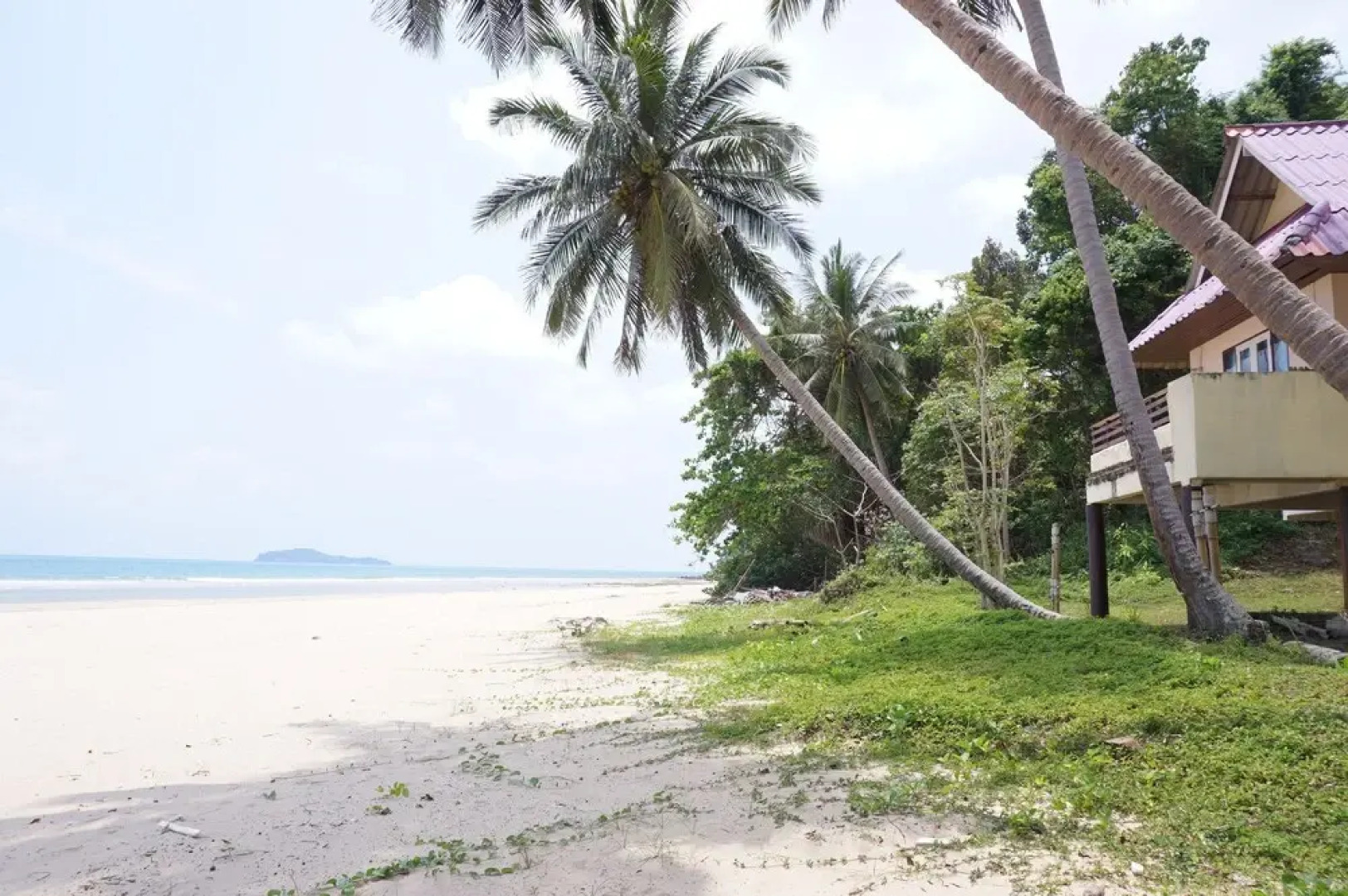 Yaravee Beach and Resort