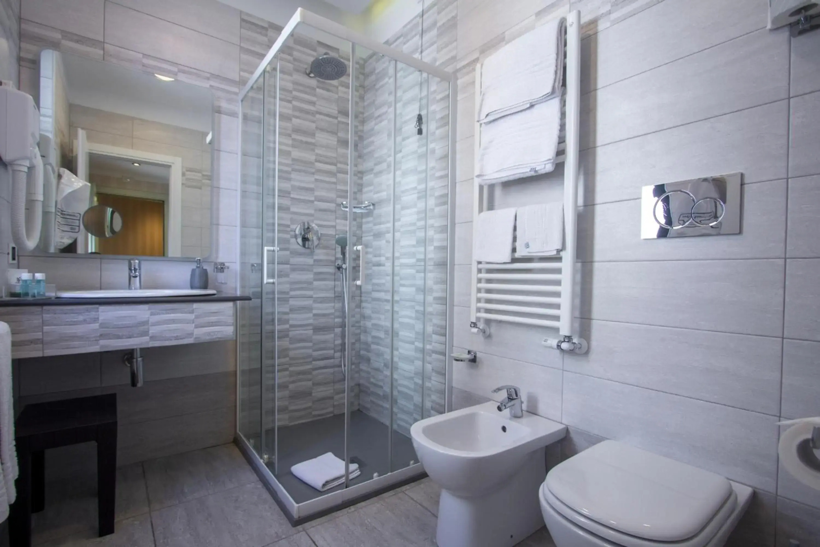 Zest Airport Jakarta by Swiss-Belhotel International