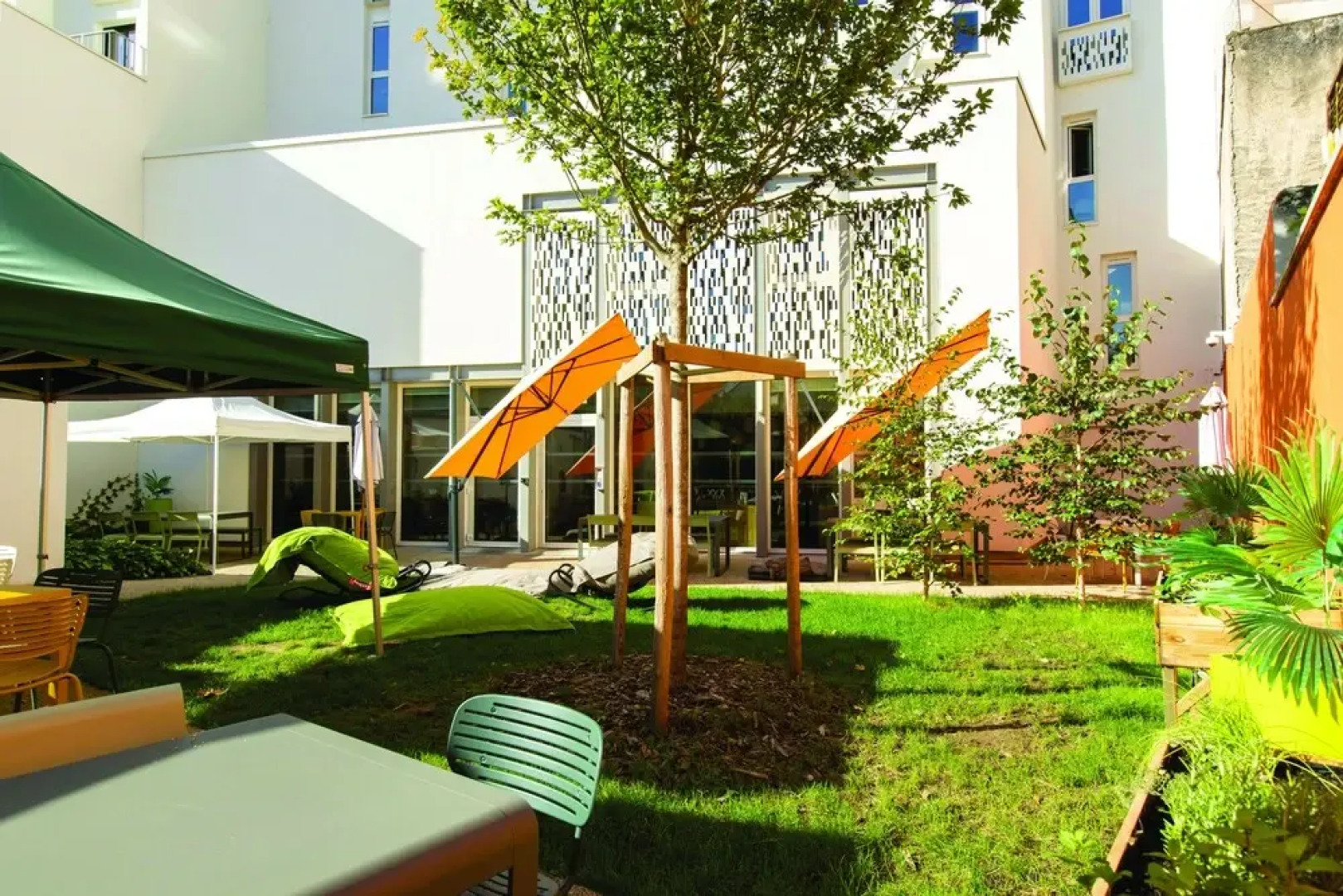 The People Hostel - Tours