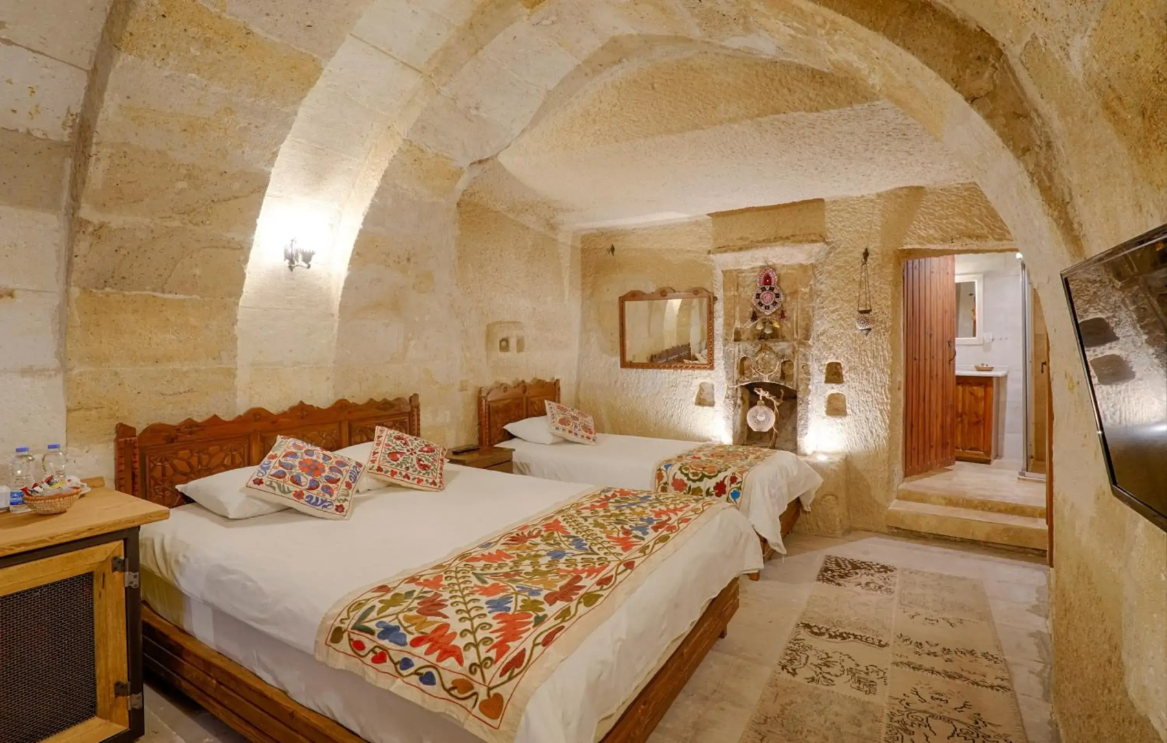 Tulip Cave Suites