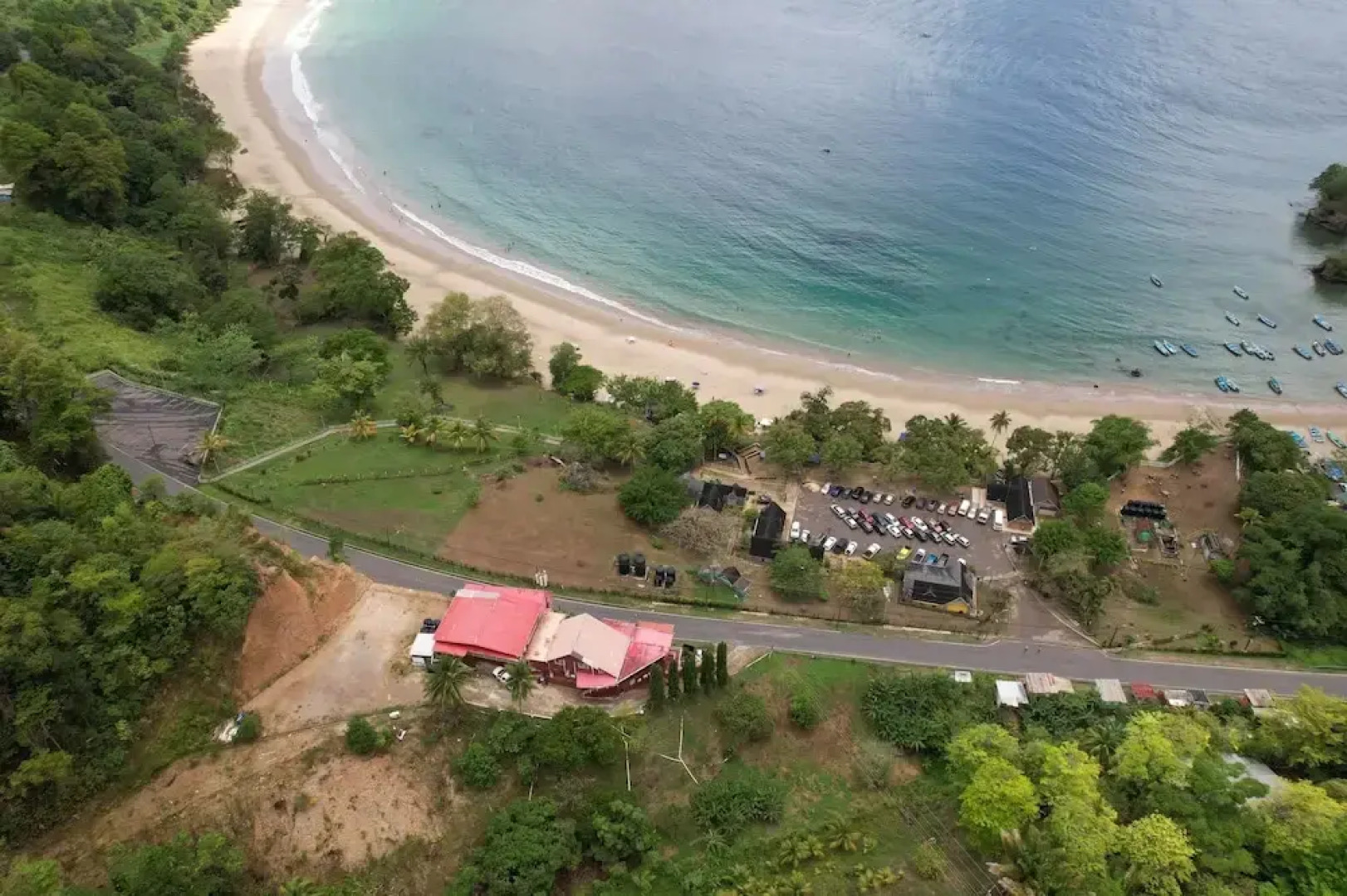 Las Cuevas Beach Lodge