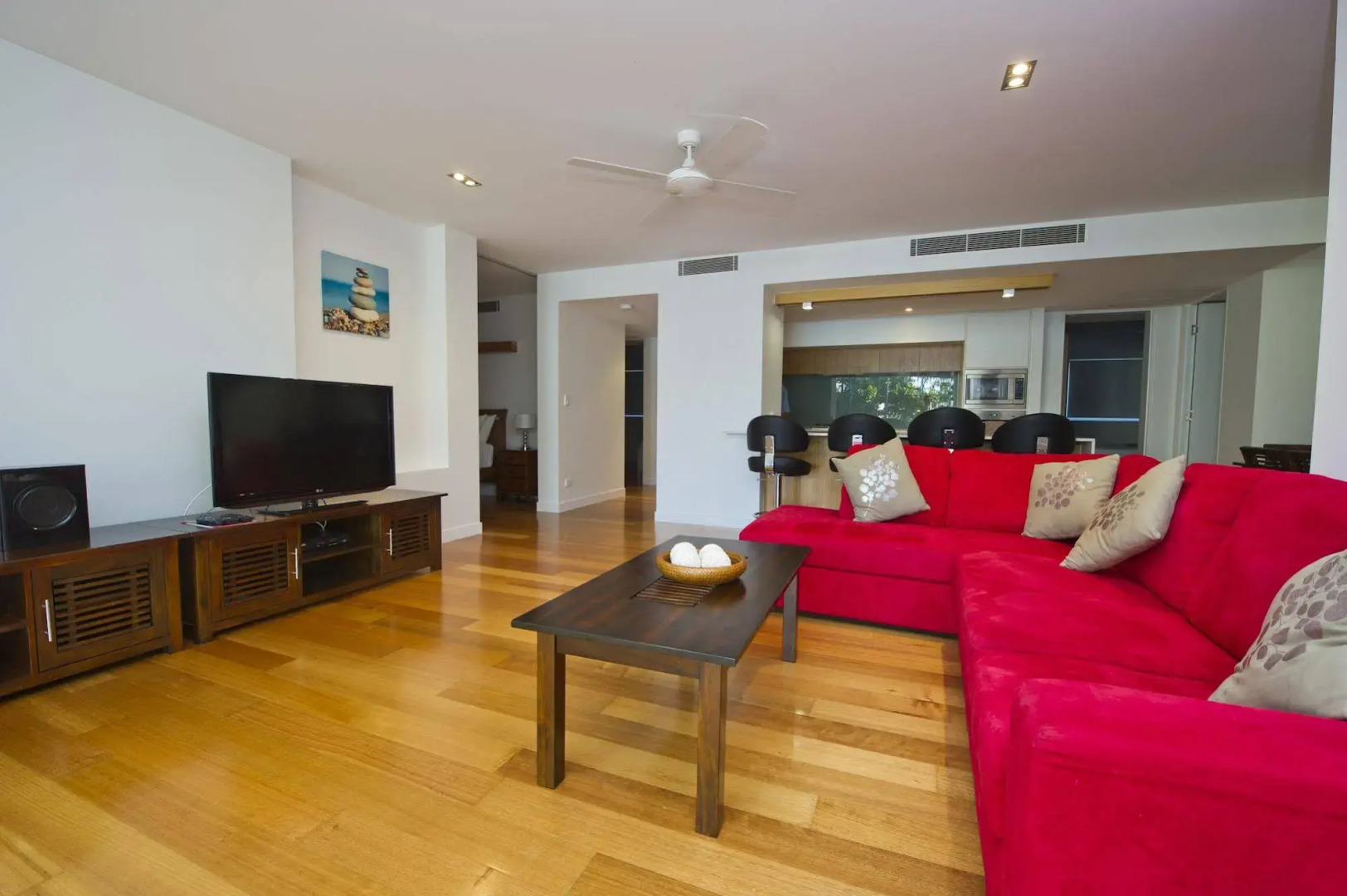 Maggies Beachfront Apartments