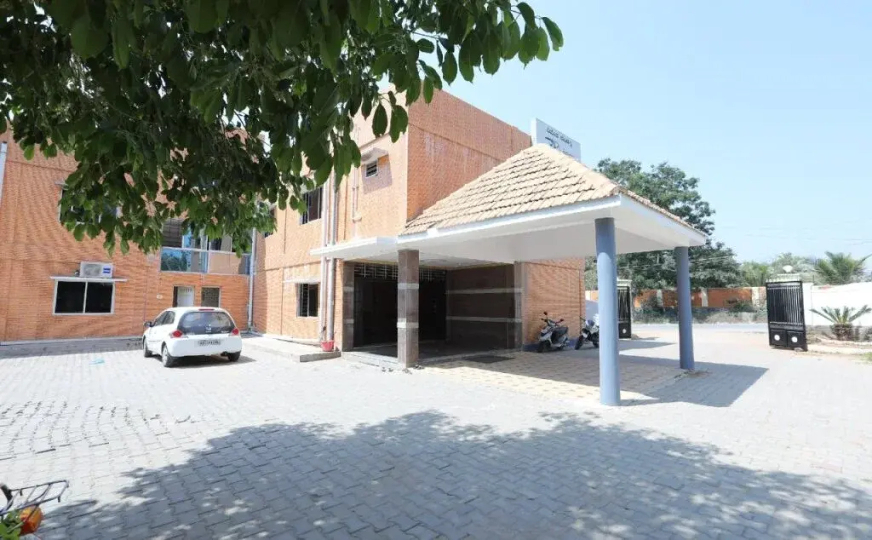 Riviera Residency by OYO Rooms