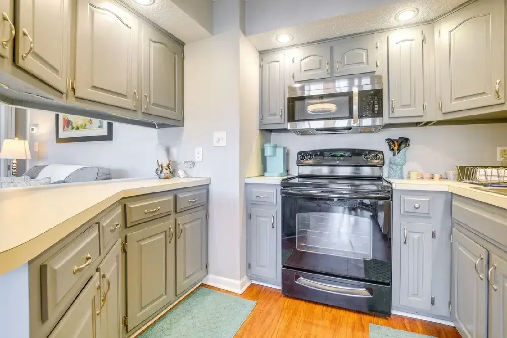 Little River Condo w/ Pool Access - Near Beaches!