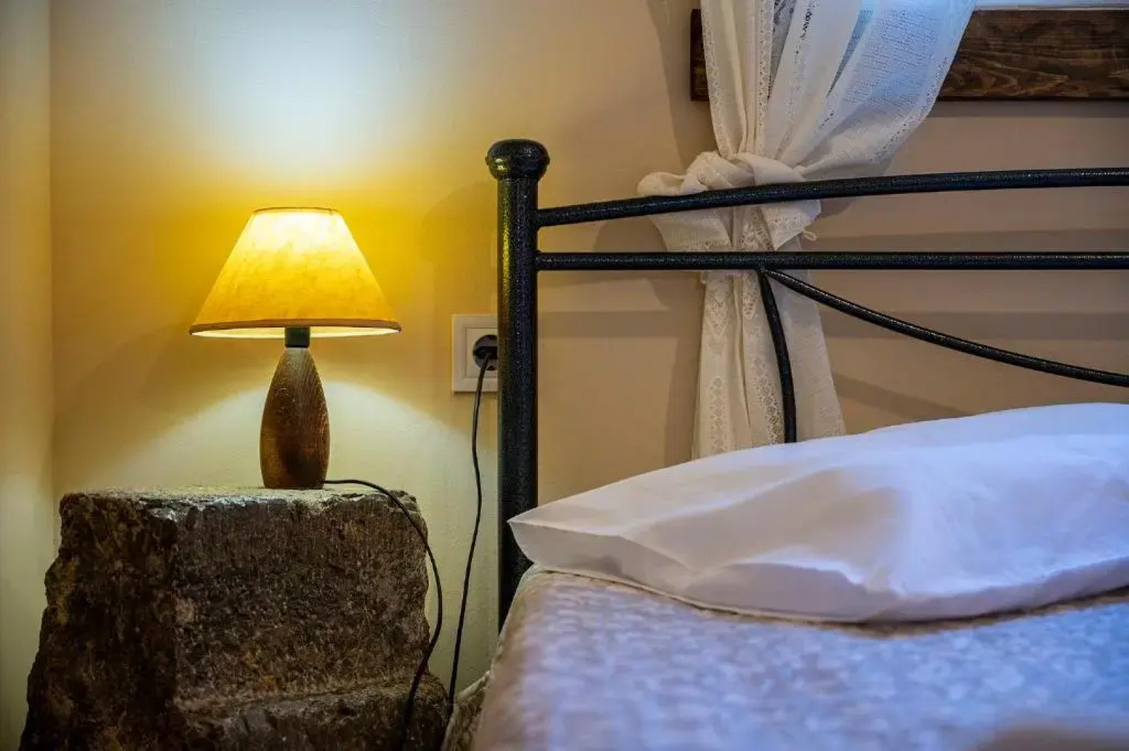 Selana House with outdoor pool