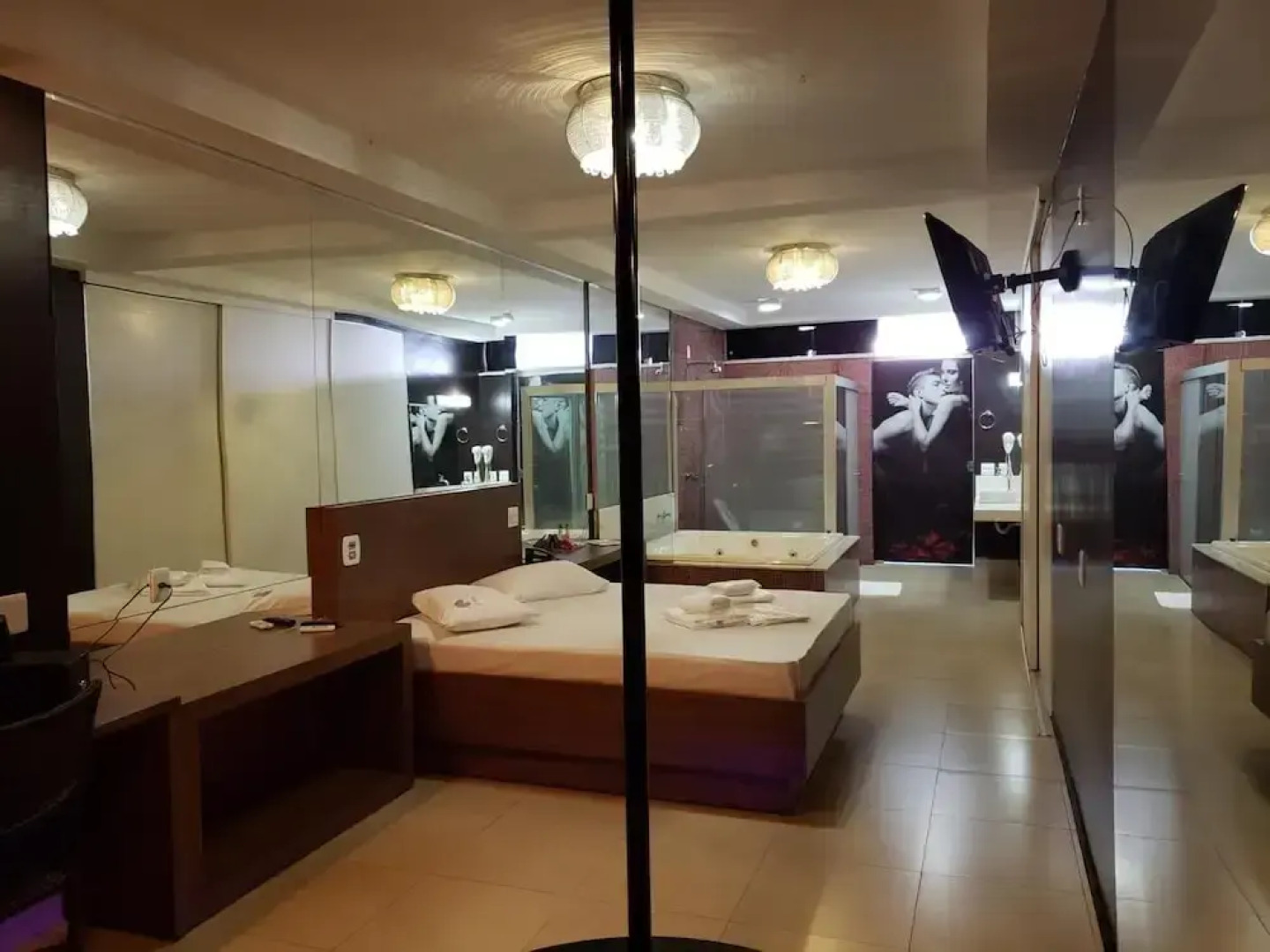 A Praia Motel - Adults Only