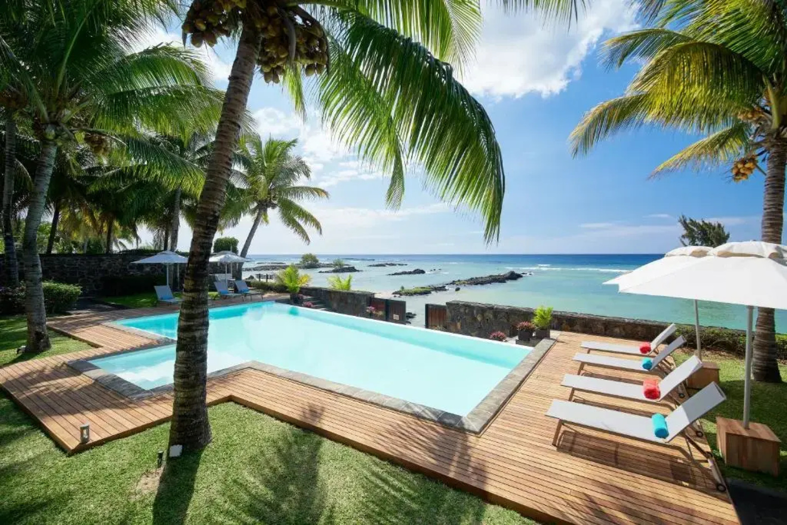 Bel Azur Beachfront Suites and Penthouses by Lov