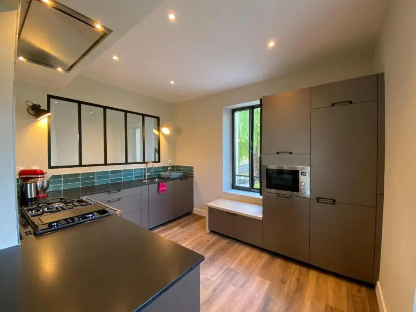 L Alouette by Icone Collection