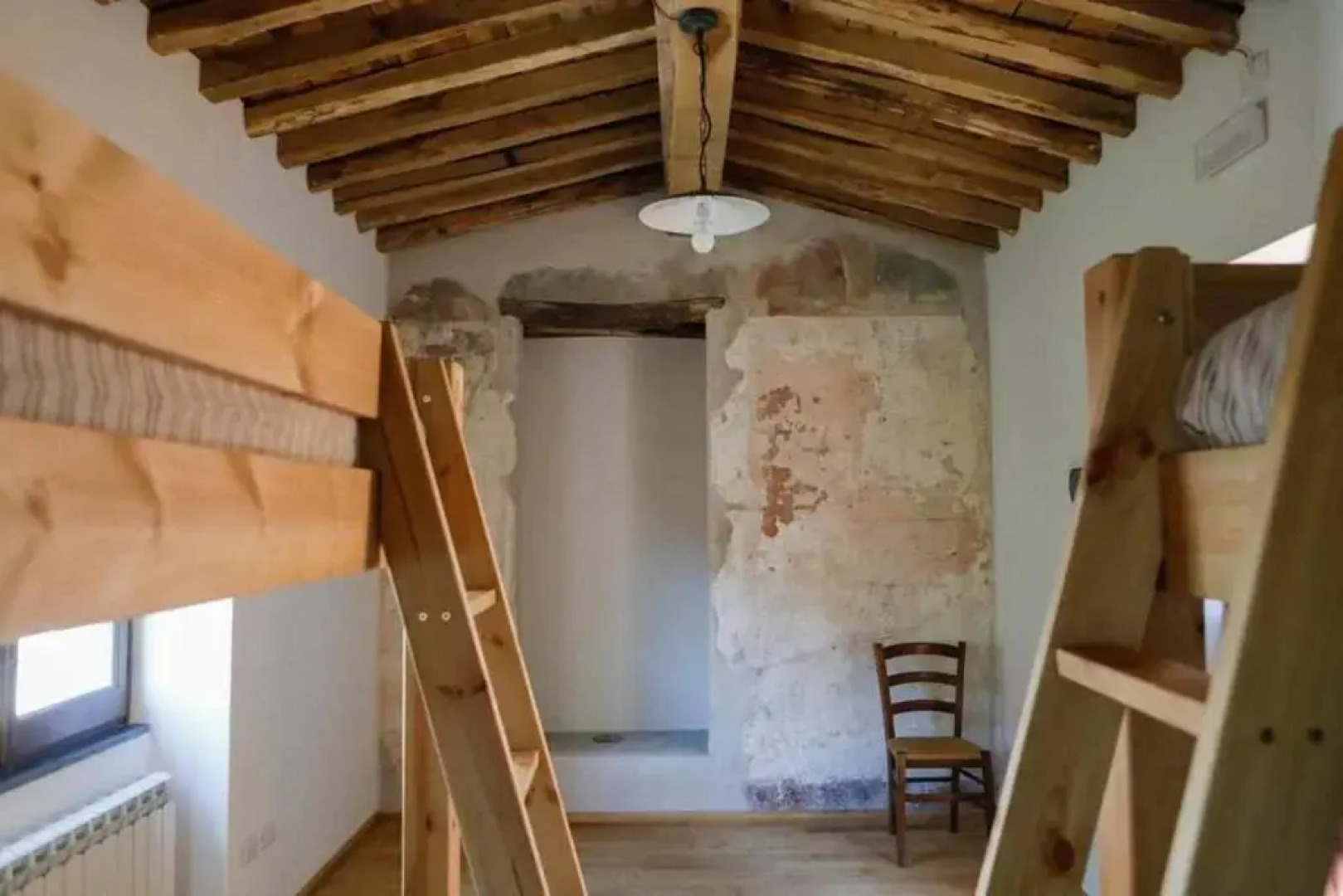 LEremo Rifugio escursionistico 10 minutes steep walk