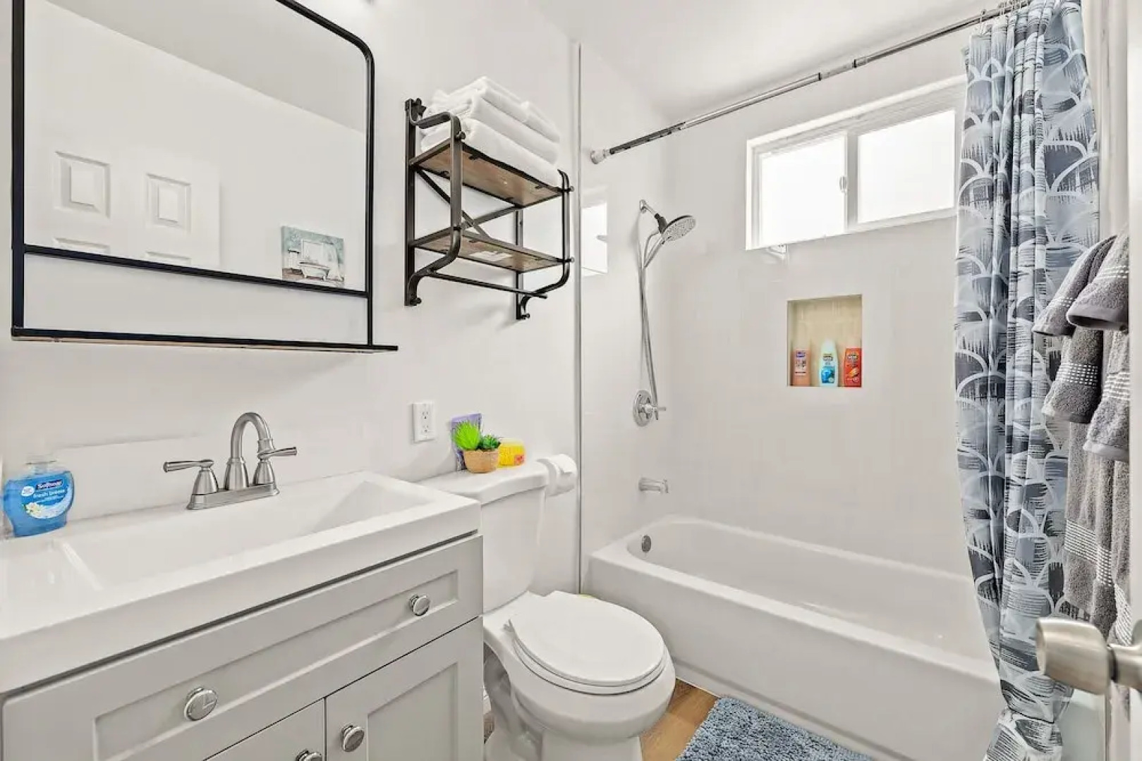 Bright&Cozy Getaway 10min to Downtown LA