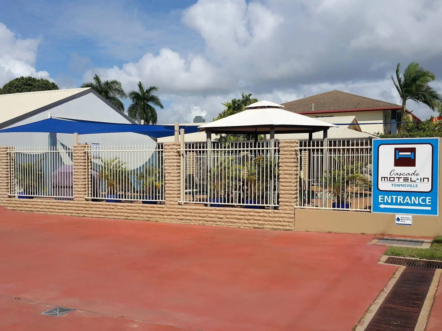 Cascade Motel In Townsville