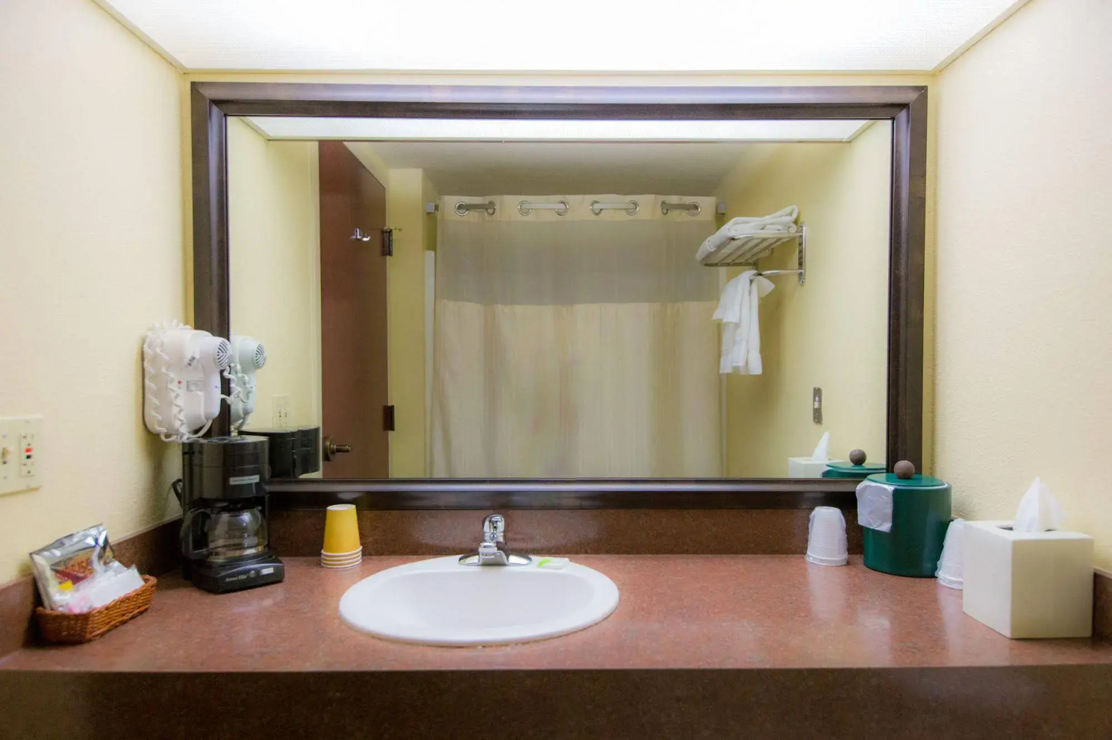 Portlander Inn and Marketplace