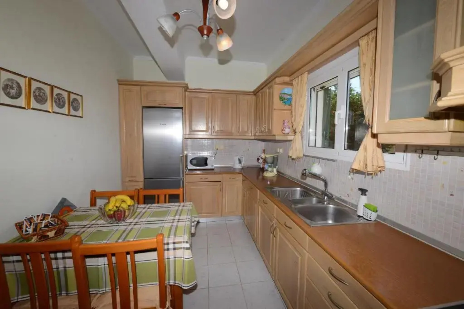 Roula's Studios & Apartment