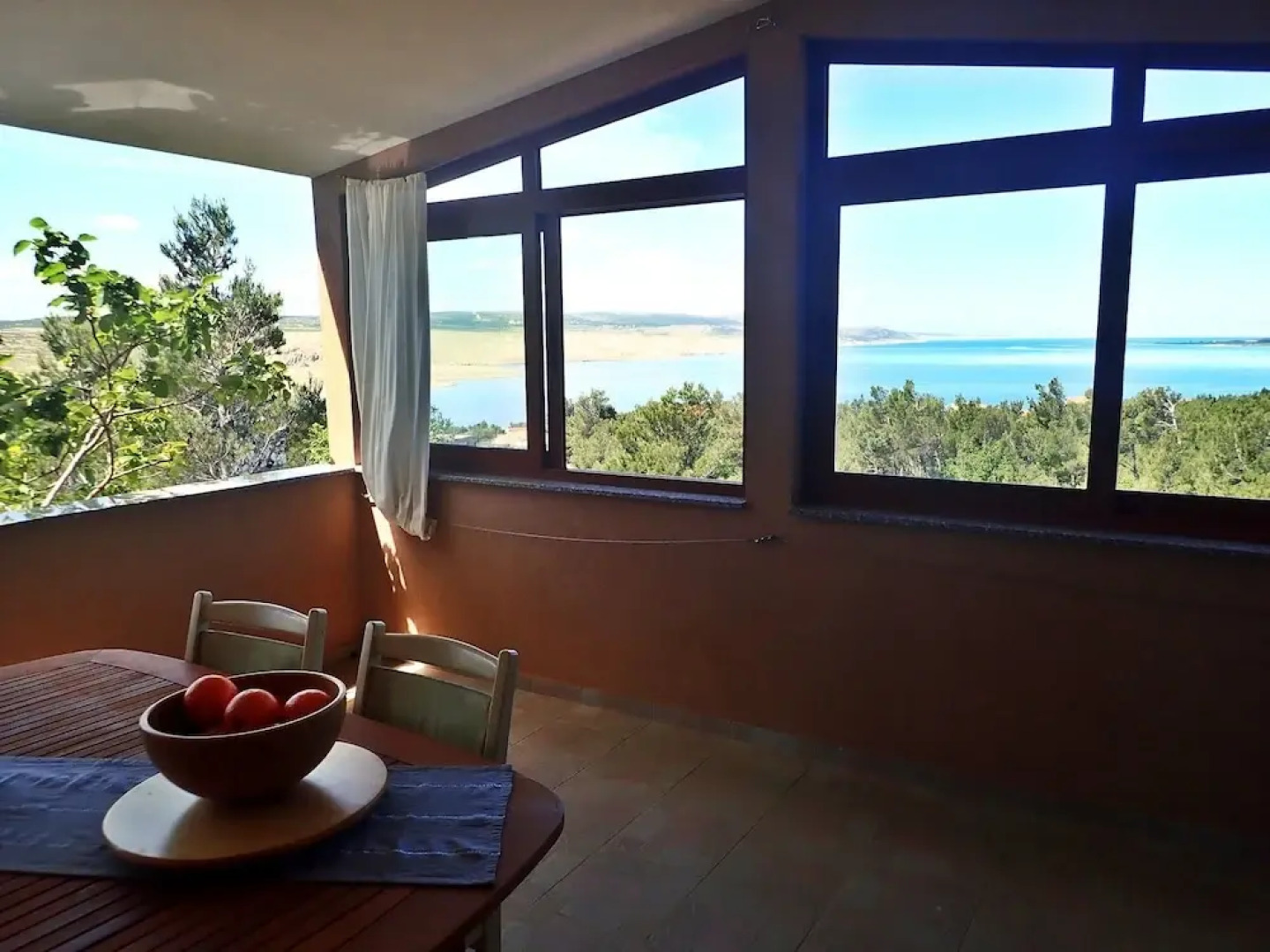 Apartment Boreas-with Panoramic View to the sea and Velebit
