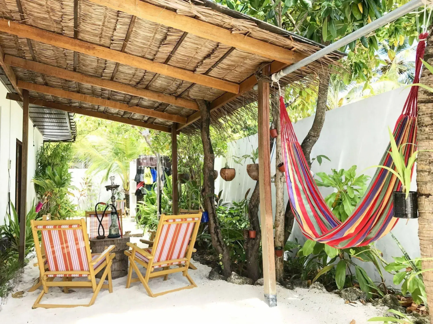 Yonder Retreat Folhudhoo