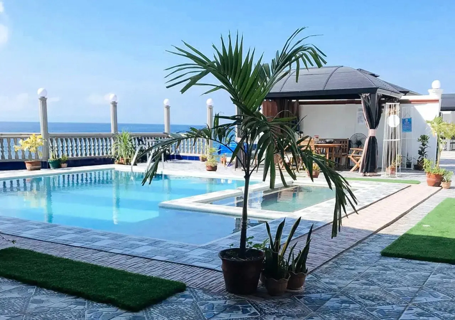 RedDoorz Plus @ Billy's Resort Oslob