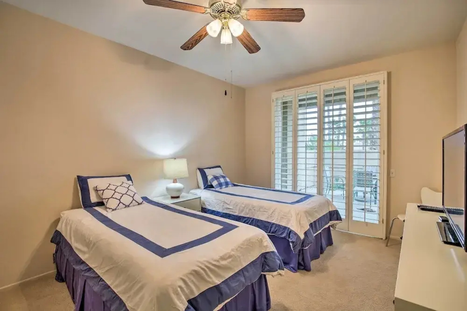 Rancho Mirage Condo w/ Mtn Views + Pool Access