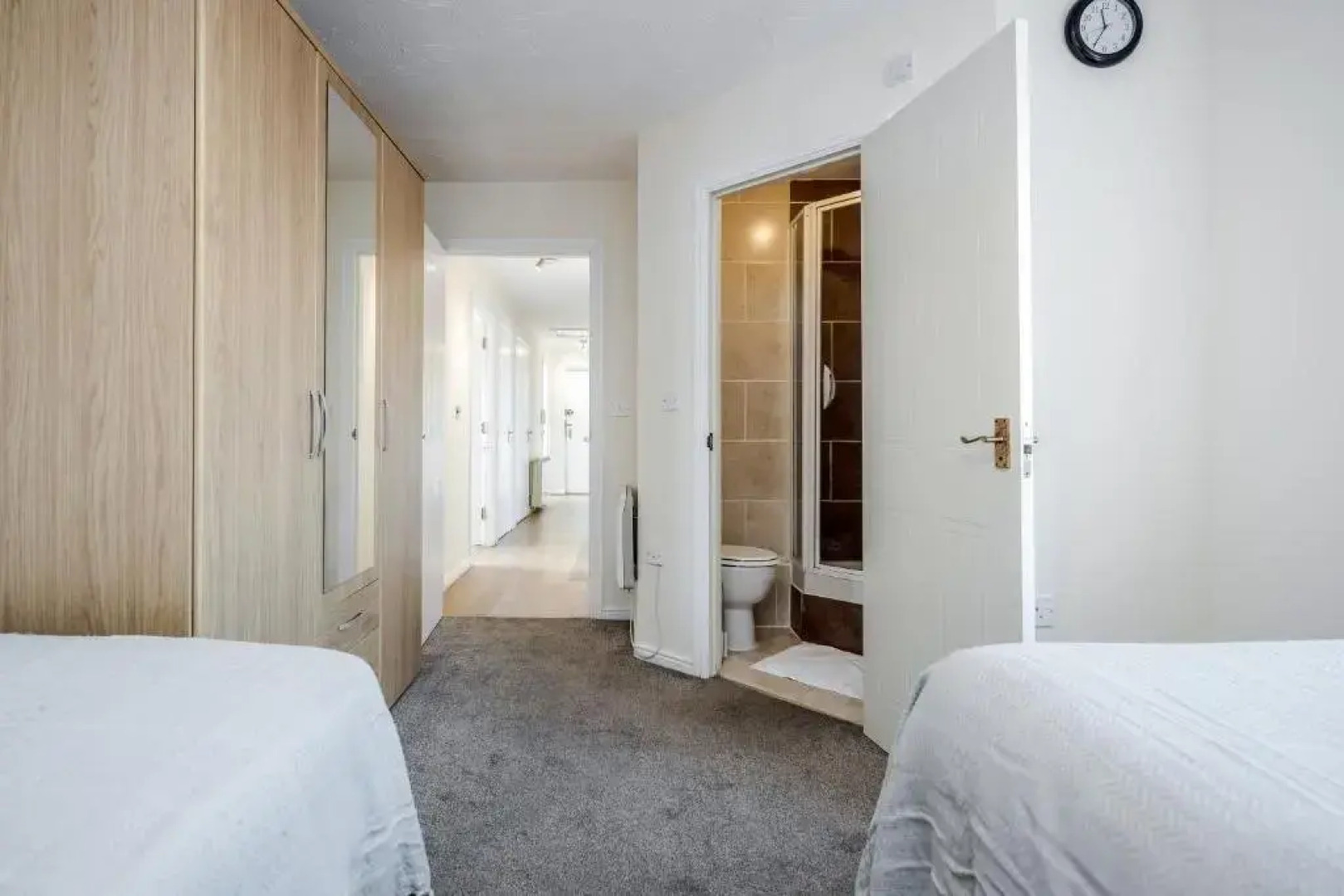 Captivating 3-bed Apartment in Grays
