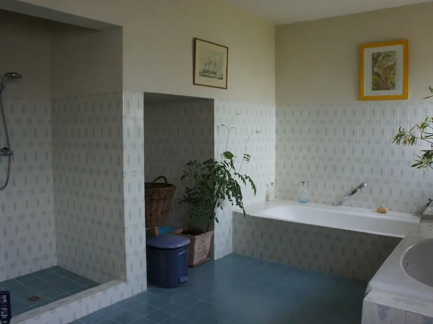 Charming Holiday Home in Tourtour, Provence With Garden