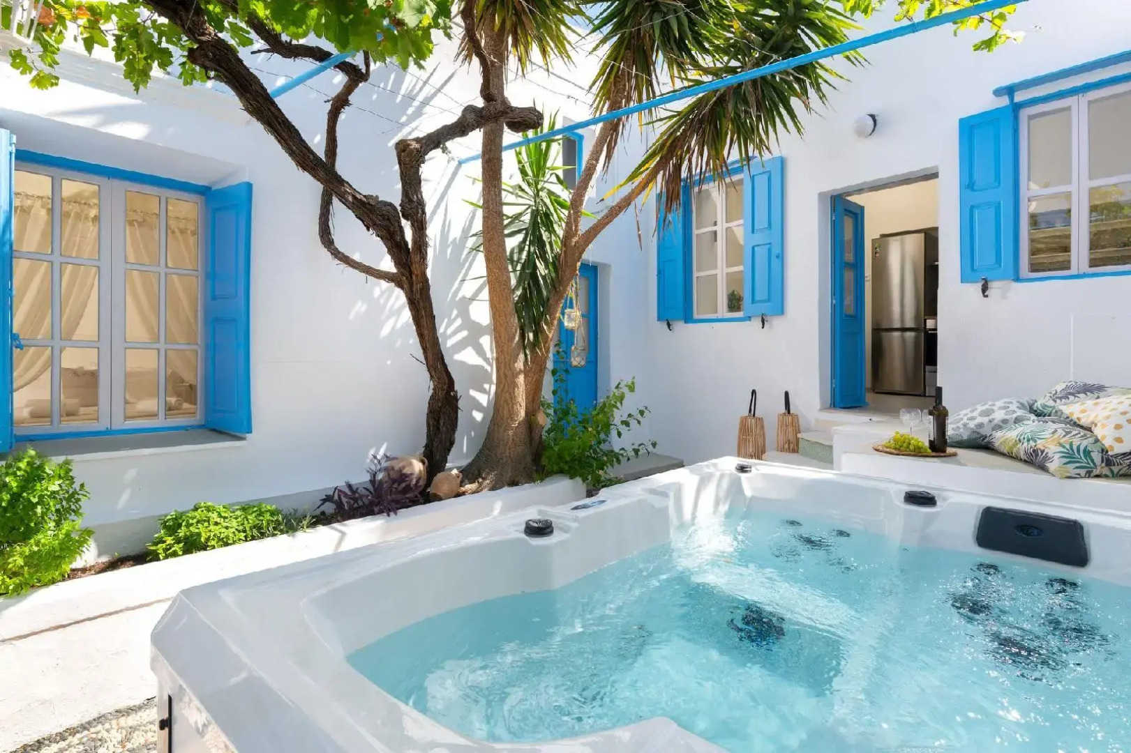 'Lindian Myth' Sea View Studios