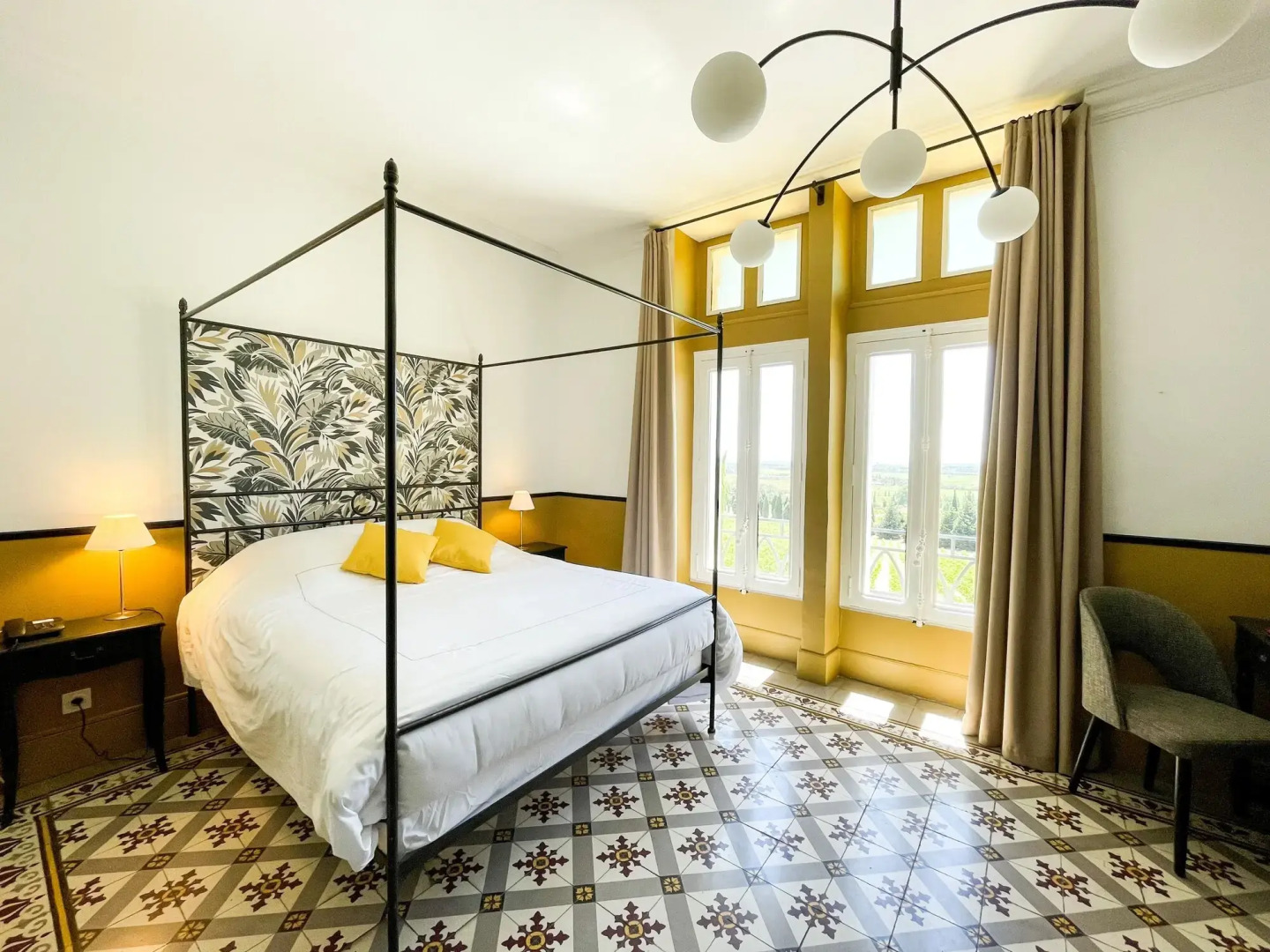 Chateau Des Fines Roches