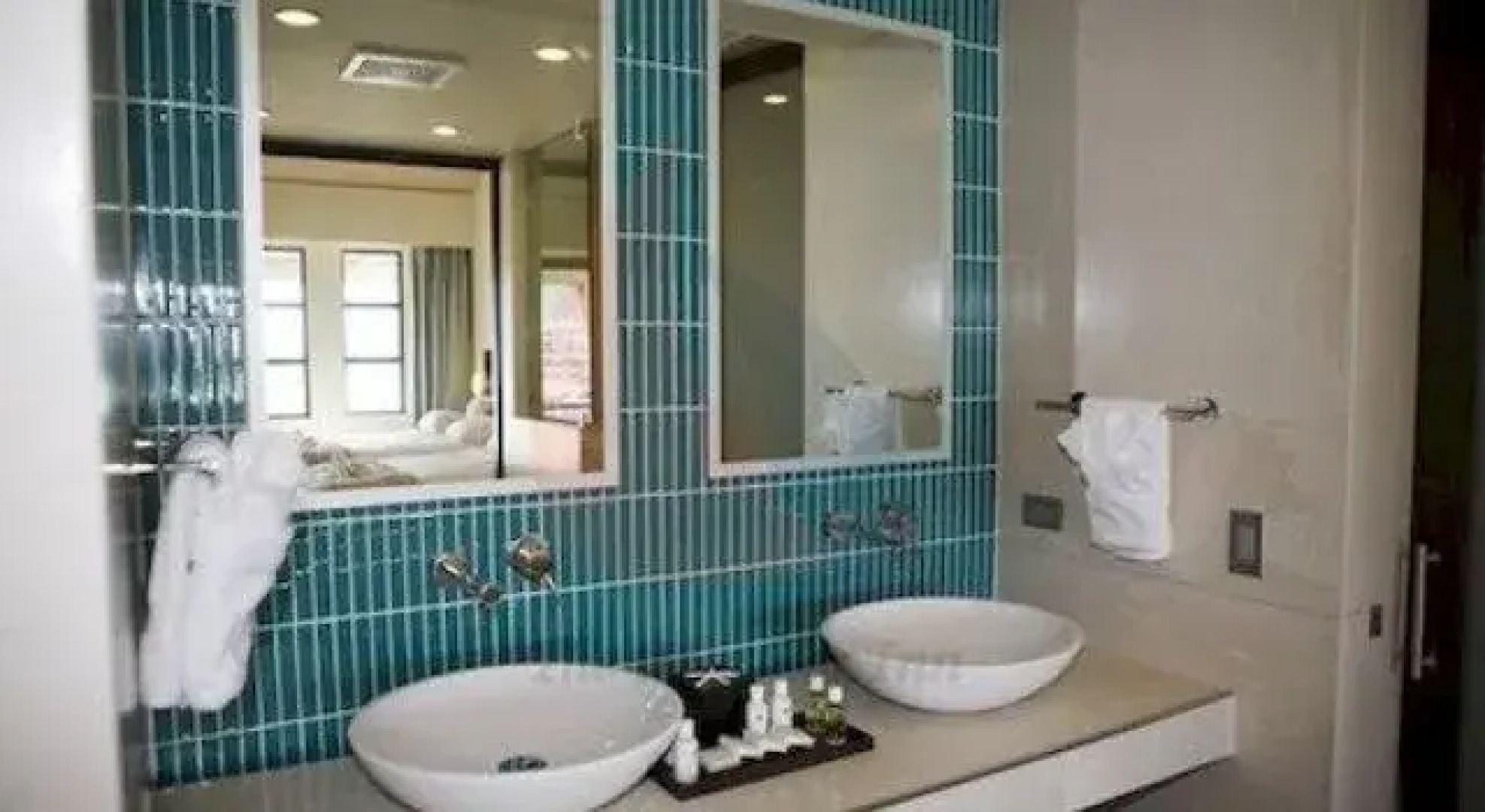 The Mariner Inn Hotel